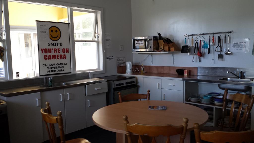 Orewa Pillows Lodge Bagian luar foto