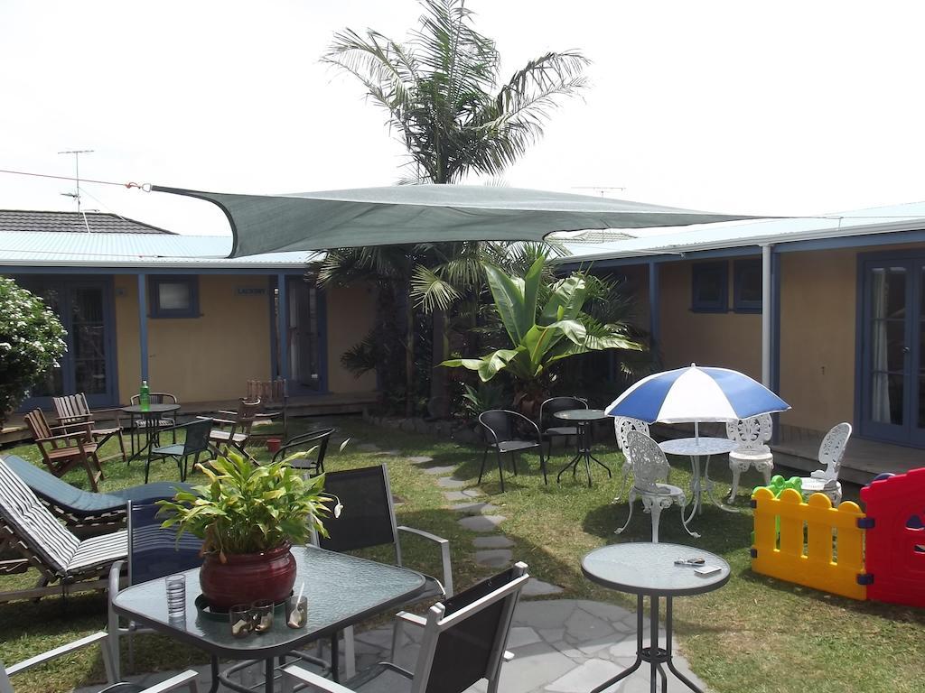 Orewa Pillows Lodge Bagian luar foto