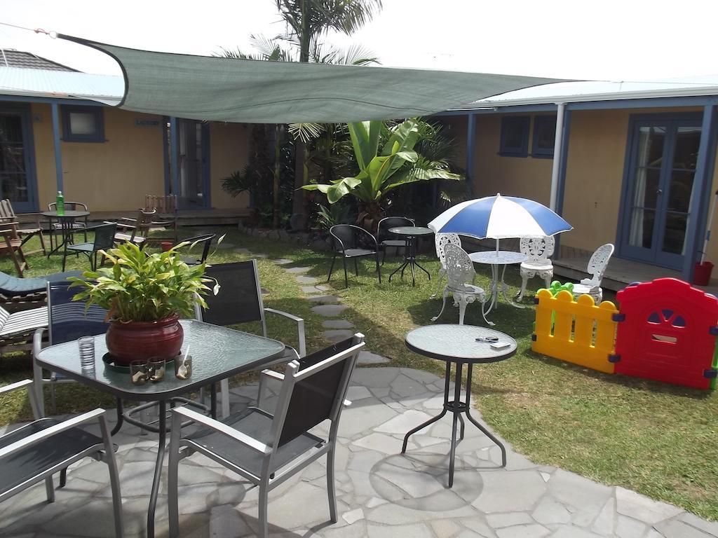Orewa Pillows Lodge Bagian luar foto