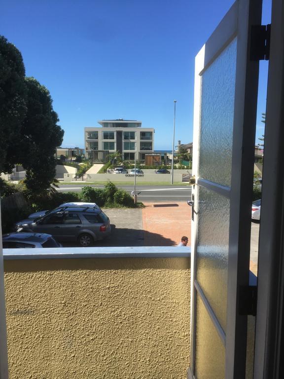 Orewa Pillows Lodge Bagian luar foto